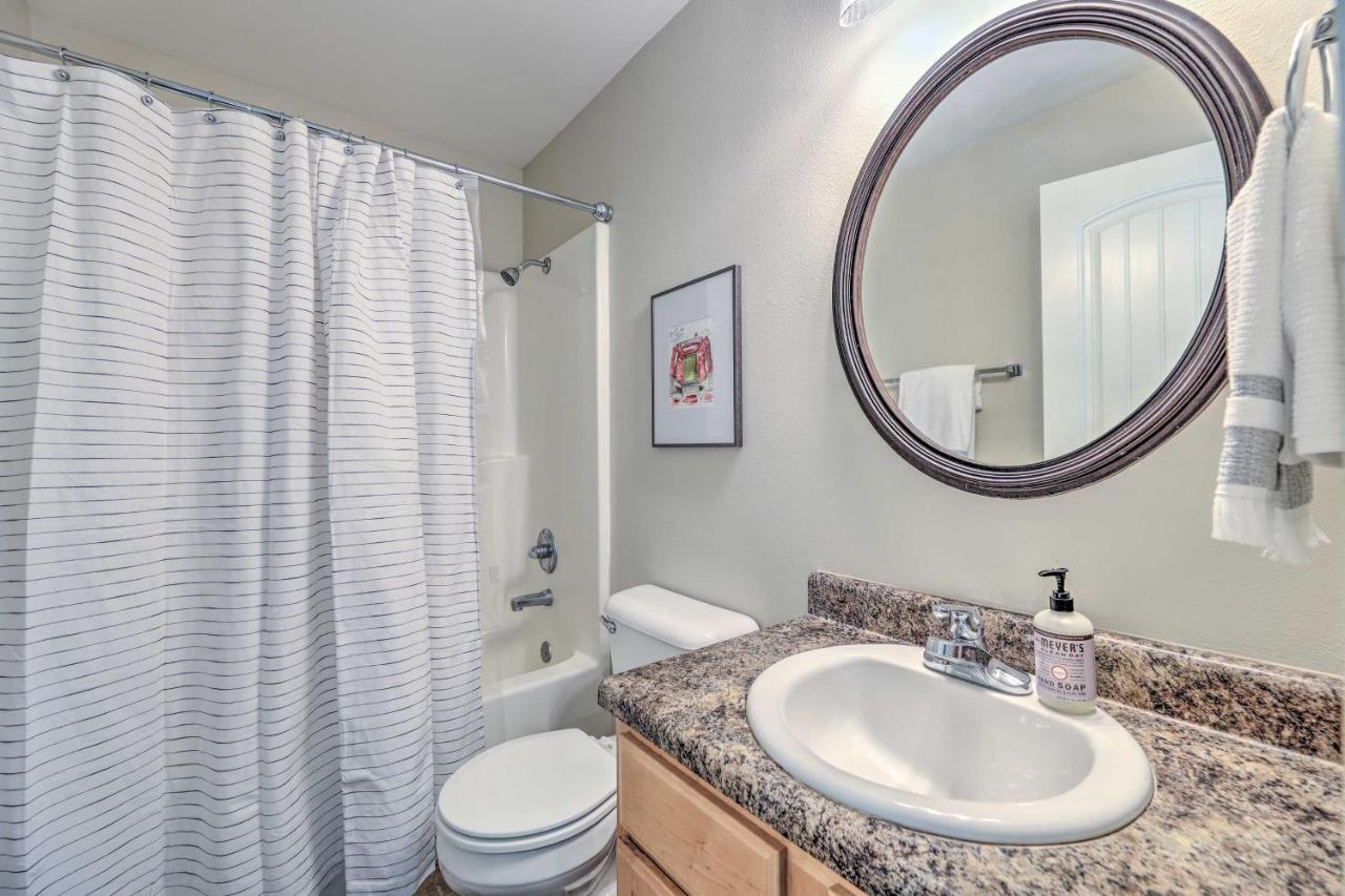 Charming Springdale Townhome About 5 Mi To Dtwn! Exterior photo